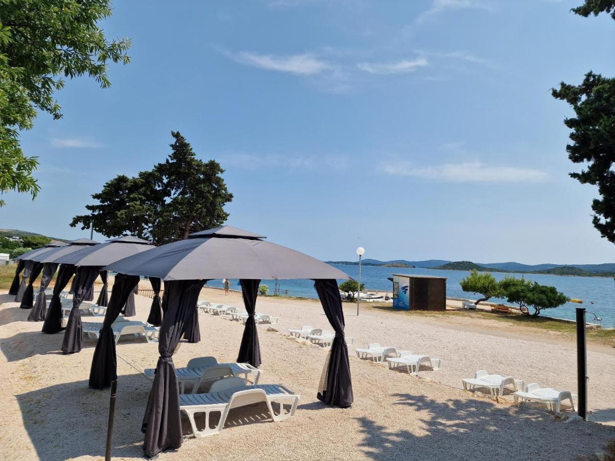 5 Meters From The Sea With Private Beach - 70M2 Colibri Sunset Apartments Светий Петар Екстер'єр фото
