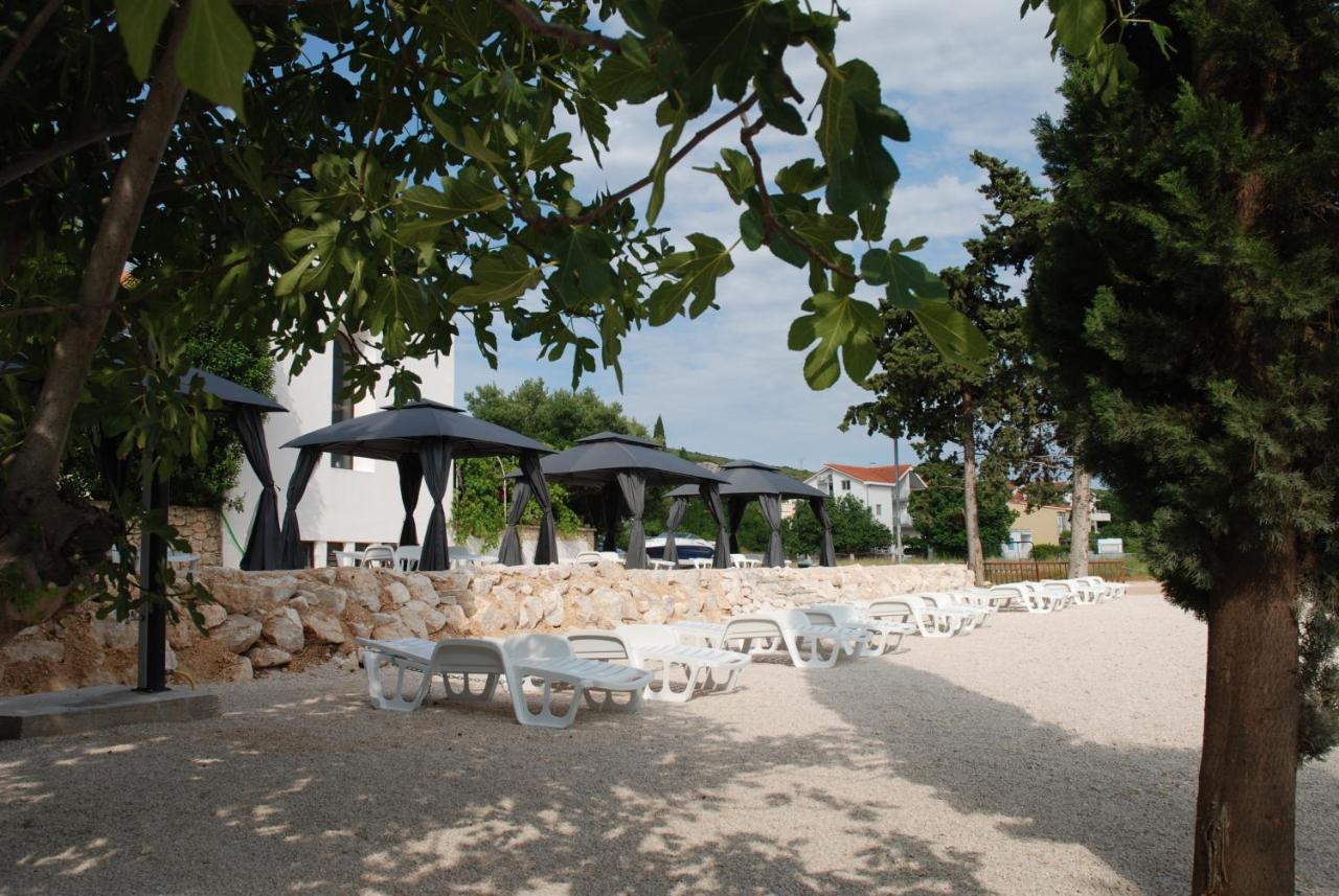 5 Meters From The Sea With Private Beach - 70M2 Colibri Sunset Apartments Светий Петар Екстер'єр фото