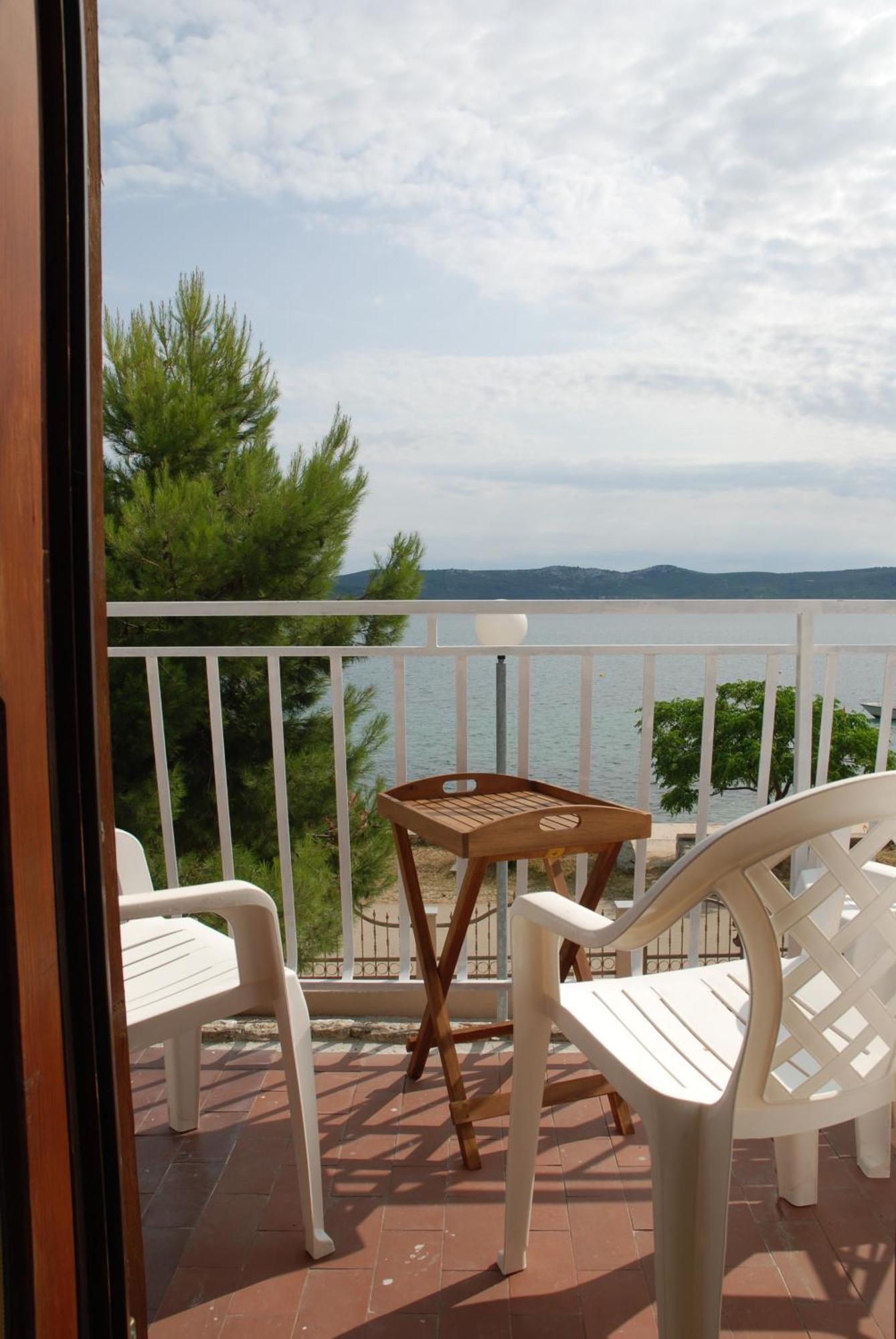 5 Meters From The Sea With Private Beach - 70M2 Colibri Sunset Apartments Светий Петар Екстер'єр фото